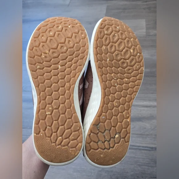 New Balance Fresh Foam Sport Womens Size 8 Pink White - Picture 7 of 8